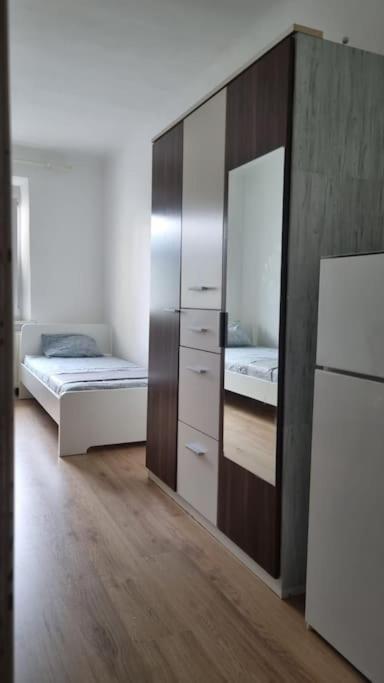 Apartment Mit 2 Betten Inklusive Gratis Parkplatz 格拉茨 外观 照片